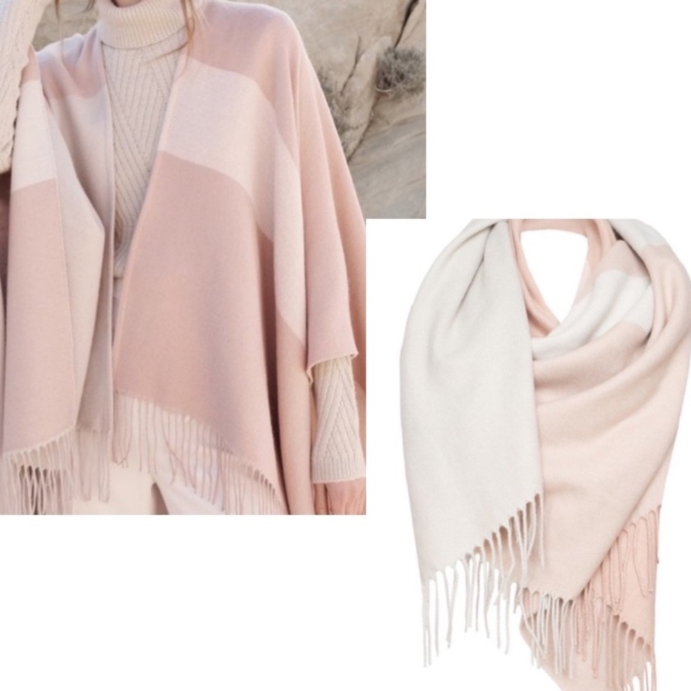 ⭐️ SOIA & KYO Woven Scarf With Fringe